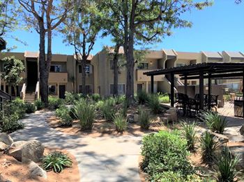 1 & 2 Bedroom apartments with patios at scripps poway villas in poway, ca